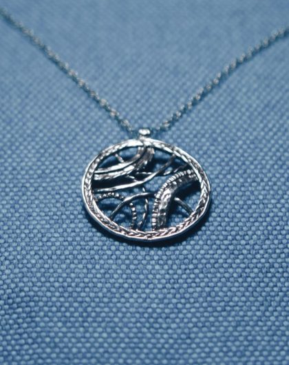 Колье из серебра